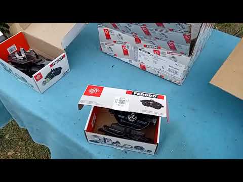 Видео: BMW E46 Brake Disc and Pad Replacement/Замена тормозных дисков и колодок BMW E46