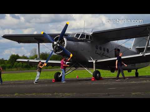 Видео: Antonov An-2 in Berlin, Germany 2017 | Ан-2 на аэродроме Берлин-Гатов 2017.