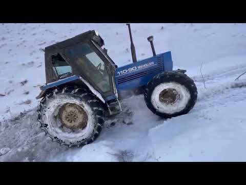 Видео: Оффроад наТракторах по Снегу | Часть 2