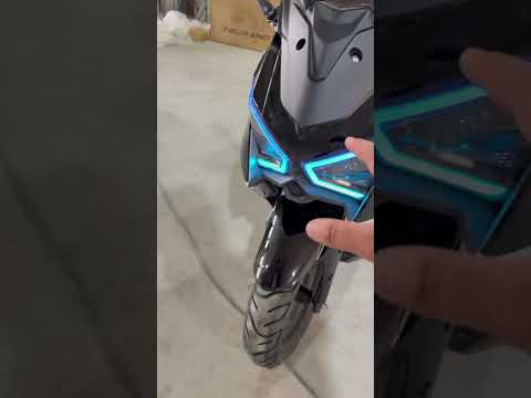 Видео: Бензиновый скутер Z-MAX TEZZA 180куб(по док 49сс) +79088651710 WhatsApp