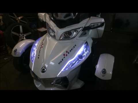 Видео: BRP CAN-AM SPYDER RT установка светодиодной подсветки