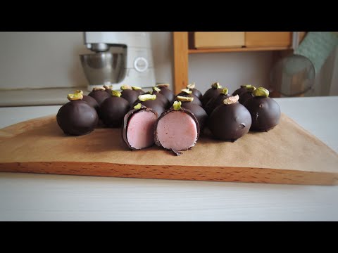 Видео: МАЛИНОВЫЕ ТРЮФЕЛИ в домашних условиях в темном шоколаде