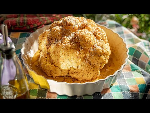 Видео: Вкуснейший овощной рецепт на Новый год! ЦВЕТНАЯ КАПУСТА целиком в духовке | новогоднее меню 2021