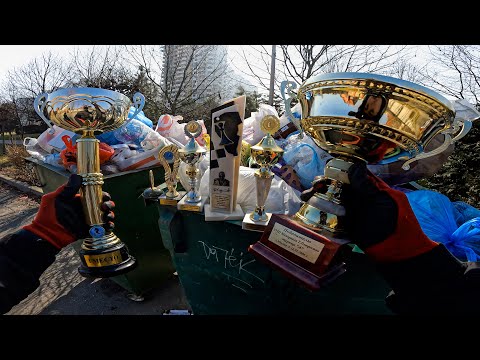 Видео: Как я зарабатываю лазая по мусоркам ? Dumpster Diving RUSSIA #77