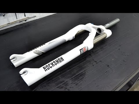 Видео: Т.О. Новой вилки RockShox xc30. Почему это нужно делать.