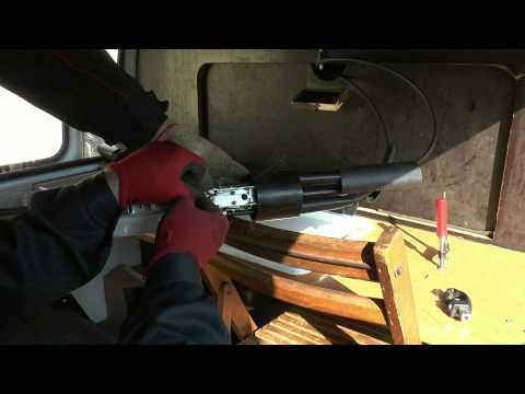 Видео: Безопасные приемы труда при выполнении работ на волоконно-оптических кабелях связи