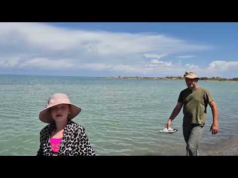 Видео: Кыргызстан.  Иссык Куль.Южный берег.  Солёное озеро. 