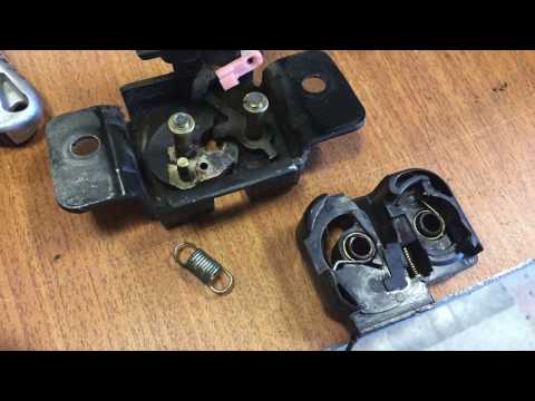 Видео: Ремонт замка задней двери