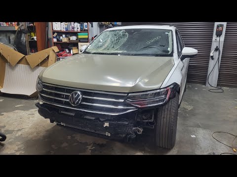 Видео: VW Tiguan встановив капот, радіатор АКПП,Jeep Compass знімаю бампера