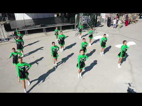 Видео: Мажоретките на Гара Елин Пелин