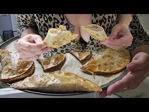 Видео: Самые Сочные Чебуреки  из Лаваша в духовке