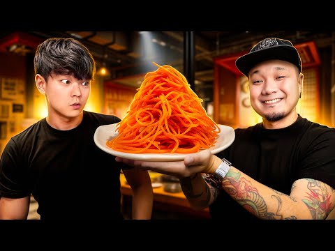 Видео: Еда НАШИХ КОРЕЙЦЕВ в Южной Корее. МОРКОВЬ ПО-КОРЕЙСКИ - это корейское блюдо или нет?